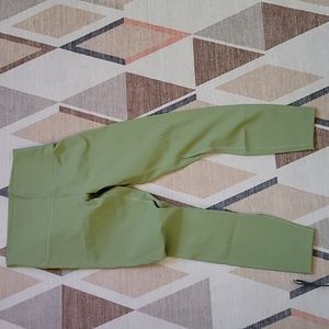 Lululemon Wunder Under legging